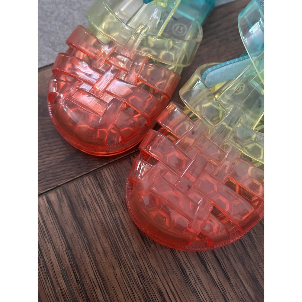 Sandals - Picture 2 of 3